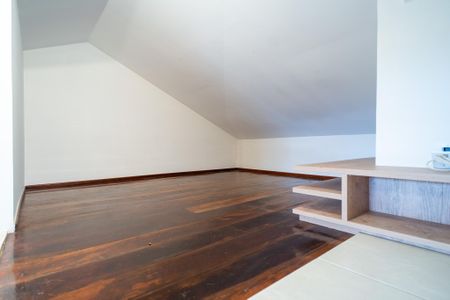 Casa de condomínio para alugar com 498m², 4 quartos e 5 vagas Casa de condomínio para alugar com 498m², 4 quartos e 5 vagassala 2