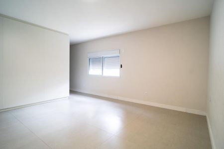 Casa de condomínio para alugar com 498m², 4 quartos e 5 vagas Casa de condomínio para alugar com 498m², 4 quartos e 5 vagasSuíte 1