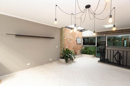 Quintal de casa à venda com 3 quartos, 230m² em Vila Maria Alta, São Paulo