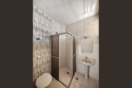 Casa para alugar com 200m², 3 quartos e sem vaga Casa para alugar com 200m², 3 quartos e sem vagaBanheiro social