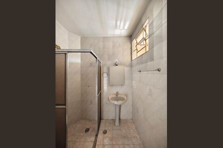 Casa para alugar com 200m², 3 quartos e sem vaga Casa para alugar com 200m², 3 quartos e sem vagaBanheiro social