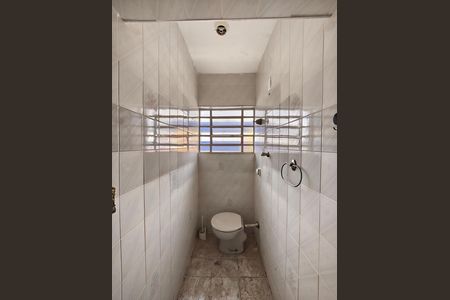 Casa para alugar com 200m², 3 quartos e sem vaga Casa para alugar com 200m², 3 quartos e sem vagaBanheiro da Suíte