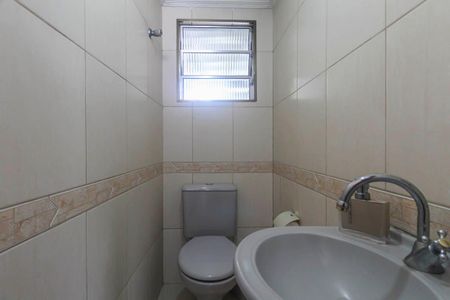 Casa para alugar com 250m², 2 quartos e 2 vagas Casa para alugar com 250m², 2 quartos e 2 vagasBanheiro da Sacada
