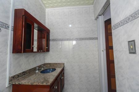 Casa para alugar com 250m², 2 quartos e 2 vagas Casa para alugar com 250m², 2 quartos e 2 vagasBanheiro da Suíte