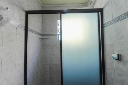Casa para alugar com 250m², 2 quartos e 2 vagas Casa para alugar com 250m², 2 quartos e 2 vagasBanheiro da Suíte