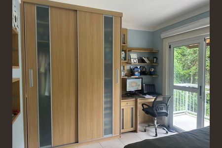 Casa de Condomínio para alugar com 3 quartos, 276m² em Sapê, Niterói