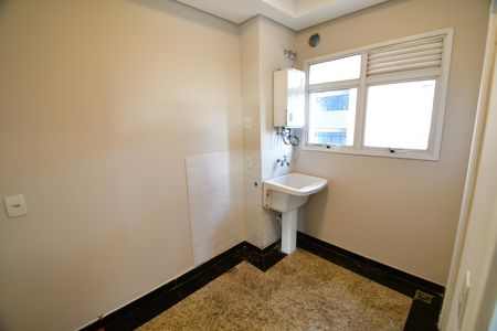 Apartamento à venda com 184m², 3 quartos e 3 vagasÁrea de Serviço