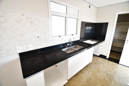 Cozinha de apartamento à venda com 3 quartos, 184m² em Jardim Chapadão, Campinas