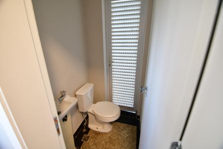 Apartamento à venda com 184m², 3 quartos e 3 vagasBanheiro de serviço