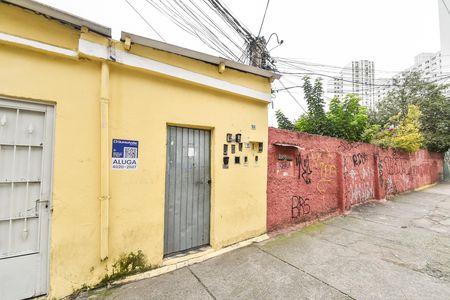 Fachada de casa para alugar com 1 quarto, 30m² em Liberdade, São Paulo