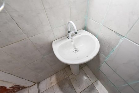 Casa para alugar com 30m², 1 quarto e sem vaga Casa para alugar com 30m², 1 quarto e sem vagaBanheiro
