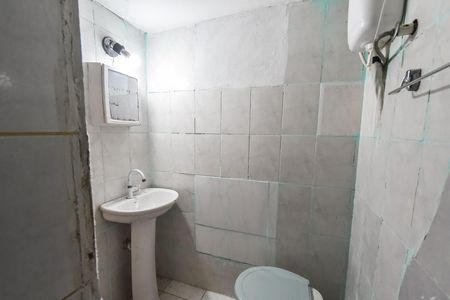 Casa para alugar com 30m², 1 quarto e sem vaga Casa para alugar com 30m², 1 quarto e sem vagaBanheiro