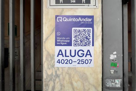 Placa XZZK-564 de apartamento para alugar com 3 quartos, 130m² em Liberdade, São Paulo