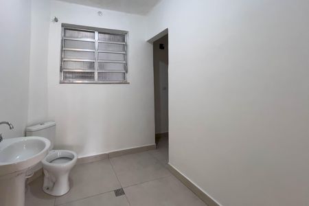Apartamento para alugar com 130m², 3 quartos e sem vaga Apartamento para alugar com 130m², 3 quartos e sem vagaBanheiro