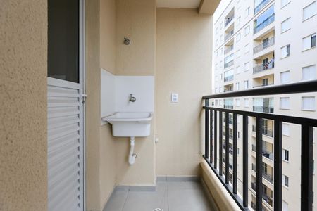 Área de Serviço de apartamento para alugar com 2 quartos, 43m² em Jardim Tres Irmaos, Taboão da Serra