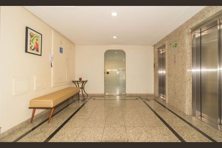 Apartamento para alugar com 86m², 3 quartos e 1 vaga Apartamento para alugar com 86m², 3 quartos e 1 vagaHall social