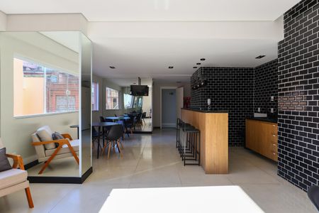 Apartamento para alugar com 43m², 2 quartos e 1 vaga Apartamento para alugar com 43m², 2 quartos e 1 vagaÁrea comum - Salão de festas