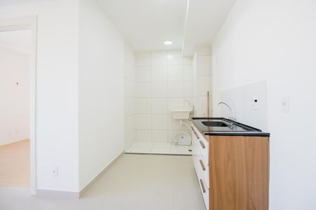 Apartamento para alugar com 38m², 2 quartos e sem vaga Apartamento para alugar com 38m², 2 quartos e sem vagaCozinha e Área de Serviço