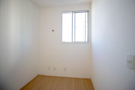 Quarto 2 de apartamento para alugar com 2 quartos, 38m² em Irajá, Rio de Janeiro