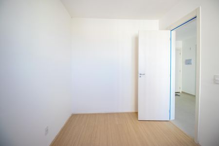 Quarto 1 de apartamento para alugar com 2 quartos, 38m² em Irajá, Rio de Janeiro
