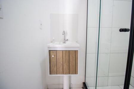 Apartamento para alugar com 38m², 2 quartos e sem vaga Apartamento para alugar com 38m², 2 quartos e sem vagaBanheiro