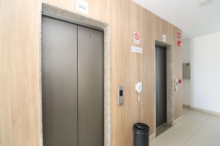 Apartamento para alugar com 56m², 1 quarto e 1 vaga Apartamento para alugar com 56m², 1 quarto e 1 vagaElevadores