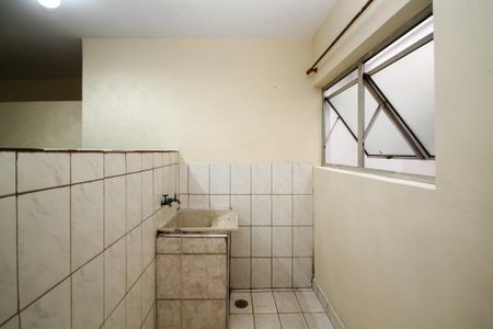 Apartamento para alugar com 60m², 2 quartos e sem vaga Apartamento para alugar com 60m², 2 quartos e sem vagaÁrea de serviço