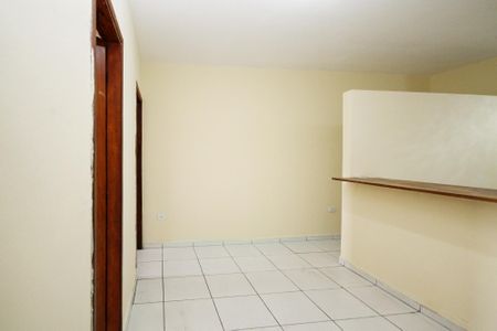 Sala de apartamento para alugar com 2 quartos, 60m² em Centro, Cotia
