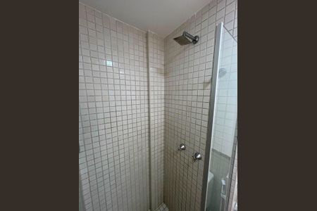 Apartamento à venda com 76m², 2 quartos e 1 vaga Apartamento à venda com 76m², 2 quartos e 1 vagaBanheiro