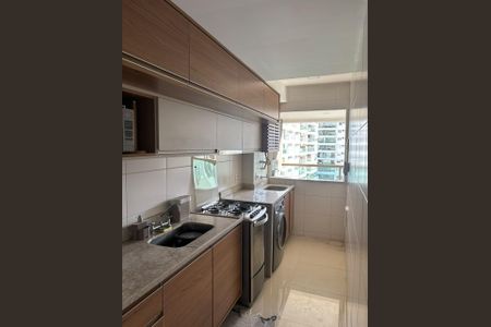 Apartamento à venda com 76m², 2 quartos e 1 vaga Apartamento à venda com 76m², 2 quartos e 1 vagaCozinha