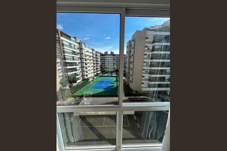 Apartamento à venda com 76m², 2 quartos e 1 vaga Apartamento à venda com 76m², 2 quartos e 1 vagaVaranda