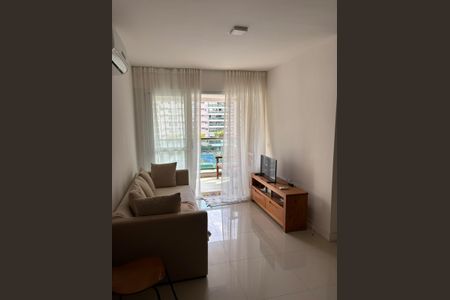 Apartamento à venda com 76m², 2 quartos e 1 vaga Apartamento à venda com 76m², 2 quartos e 1 vagaSala