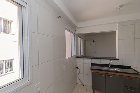 Apartamento para alugar com 47m², 2 quartos e 1 vaga Apartamento para alugar com 47m², 2 quartos e 1 vagaCozinha e Área de Serviço