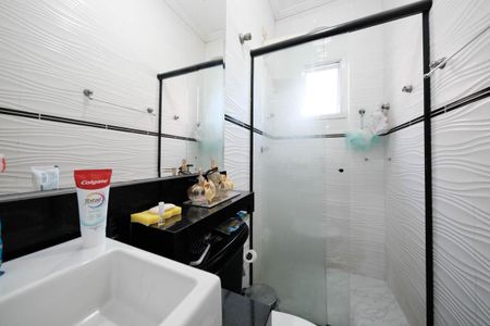Banheiro de casa de condomínio à venda com 2 quartos, 52m² em Jardim Sao Nicolau, São Paulo