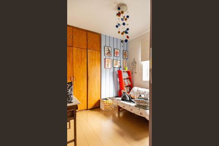 Quarto de apartamento à venda com 3 quartos, 192m² em Santo Antônio, Belo Horizonte