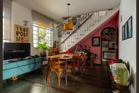 Apartamento à venda com 2 quartos, 192m² em Santo Antônio, Belo Horizonte