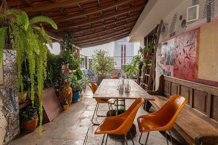 Apartamento à venda com 2 quartos, 192m² em Santo Antônio, Belo Horizonte