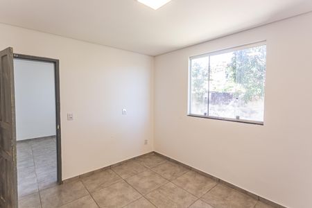 Quarto  de kitnet/studio para alugar com 1 quarto, 50m² em Santa Efigênia, Belo Horizonte