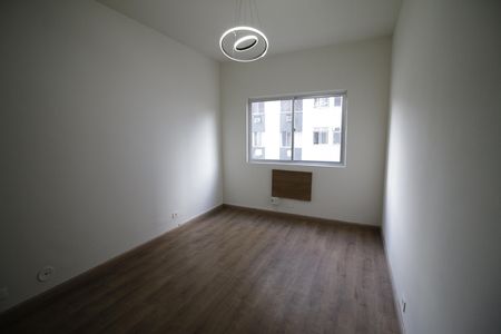 Quarto 2 de apartamento para alugar com 2 quartos, 68m² em Pechincha, Rio de Janeiro