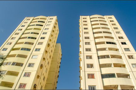 Apartamento à venda com 59m², 2 quartos e 1 vaga Apartamento à venda com 59m², 2 quartos e 1 vagaFachada do Prédio