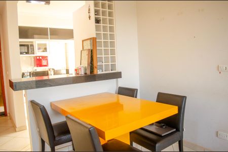 Apartamento à venda com 59m², 2 quartos e 1 vaga Apartamento à venda com 59m², 2 quartos e 1 vagaSala de Jantar