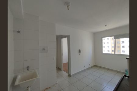 Apartamento para alugar com 43m², 2 quartos e sem vaga Apartamento para alugar com 43m², 2 quartos e sem vagaSala/Cozinha