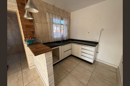 Cozinha de apartamento para alugar com 2 quartos, 70m² em Centro, Ribeirão Pires