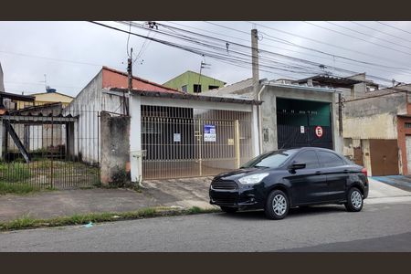 Fachada de casa para alugar com 3 quartos, 125m² em Vila Bartira, Itaquaquecetuba