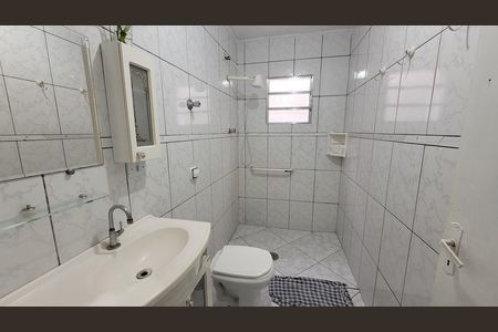 Casa para alugar com 125m², 3 quartos e 1 vaga Casa para alugar com 125m², 3 quartos e 1 vagaBanheiro