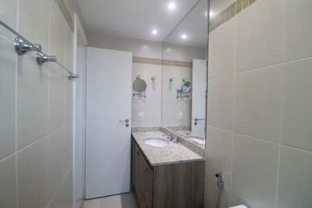 Apartamento para alugar com 70m², 4 quartos e 2 vagasBanheiro Suíte 2