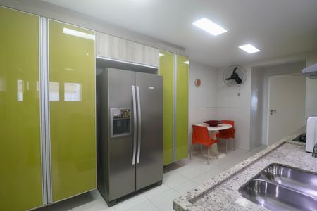 Apartamento para alugar com 70m², 4 quartos e 2 vagasCozinha