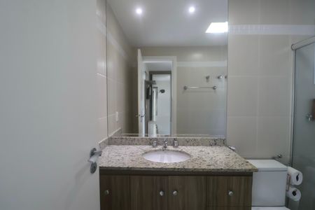 Apartamento para alugar com 70m², 4 quartos e 2 vagasBanheiro Suíte 