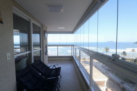 Varanda de apartamento para alugar com 4 quartos, 70m² em Centro, Guarujá