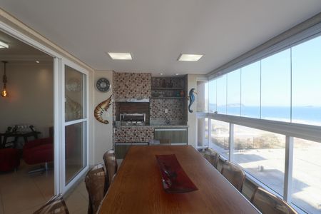 Apartamento para alugar com 70m², 4 quartos e 2 vagasVaranda